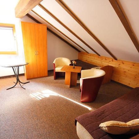 Pensjonat Fala Bed & Breakfast Ustronie Morskie Exterior photo