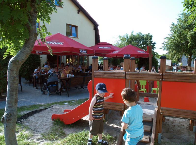 Pensjonat Fala Bed & Breakfast Ustronie Morskie Exterior photo